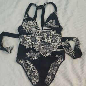 Nanette Lepore Navy and White Floral One Piece Beltr Swimsuit